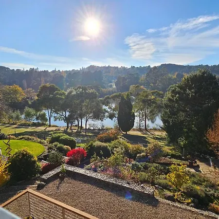 Balconies Lakeside On Lake Daylesford Exterior photo
